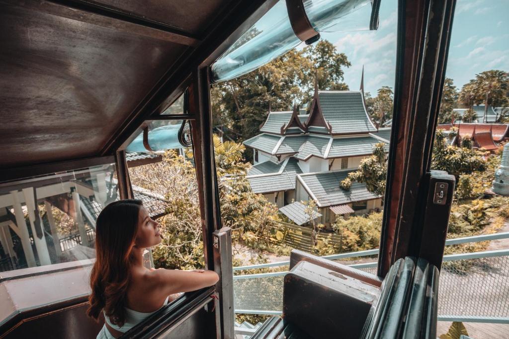 11 Nights Holiday at Dubai, Phuket and Krabi with Breakfast, Starting from £1499 pp