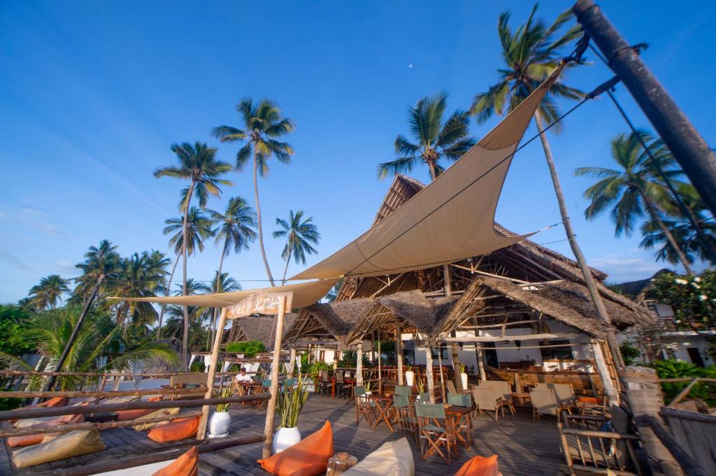 10 Nights From the Dazzling Skylines of Dubai to the Turquoise Shores of Zanzibar Price starting from £1599pp!
