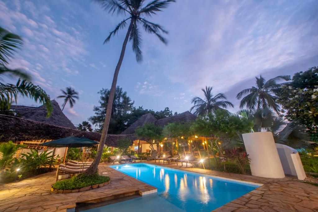 10 Nights From the Dazzling Skylines of Dubai to the Turquoise Shores of Zanzibar Price starting from £1599pp!