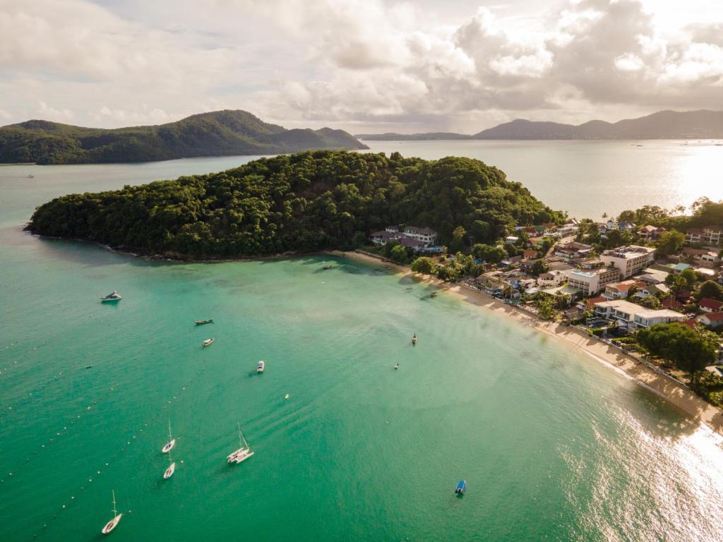 WE'VE MADE KOH LIPE EASY! 14 Nights Koh Lipe, Phuket & Bangkok Price starting From £1,399pp