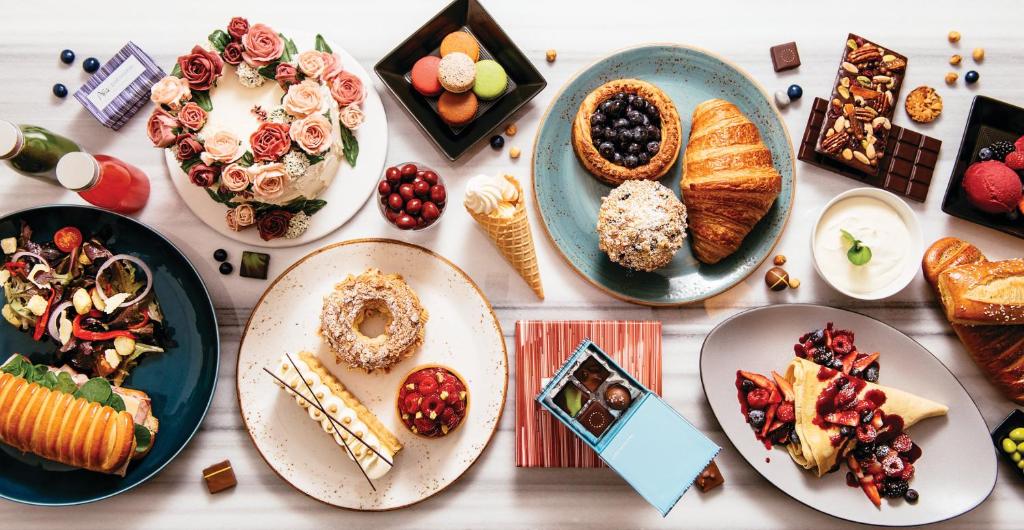 “Double Delight: 10 Nights in Las Vegas & Cancun – A Perfect Fusion of Entertainment and Tropical Paradise” Starting fr. £1999 PP