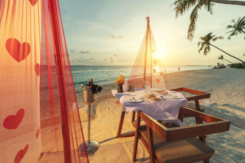 10 Nights of Unmatched Luxury Dubai Elegance Meets Maldivian Paradise Free Upgrade to Lagoon Villa + Pool & SLide with 24 Hour Premium All-Inclusive Benefits Only in £2999/PP