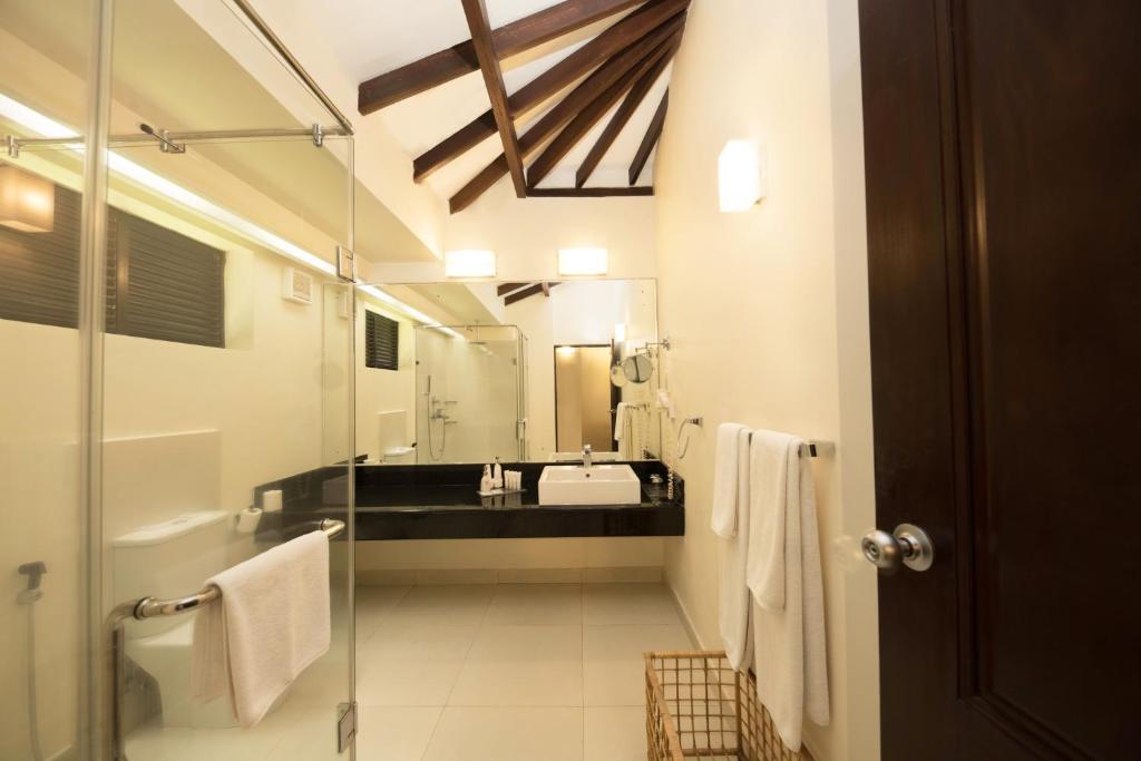 14 Nights All-Inclusive Sri Lanka Beachfront Price starting from £1299pp