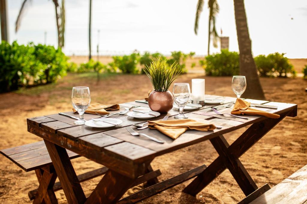 14 Nights All-Inclusive Sri Lanka Beachfront Price starting from £1299pp