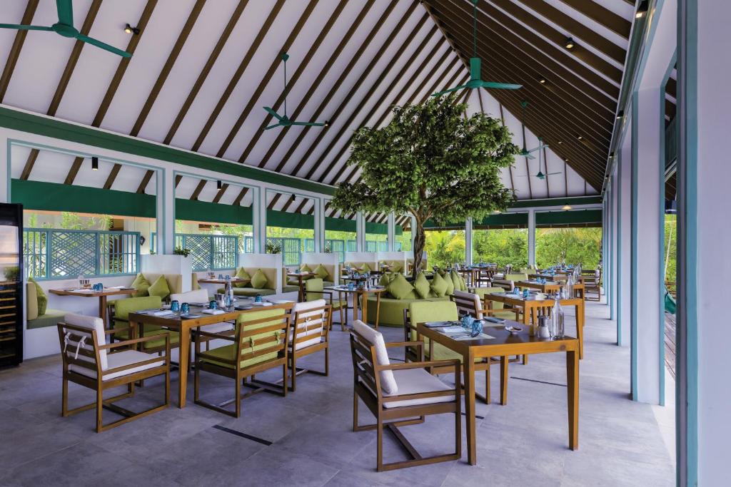 Ignite romance with a 10 Nights Stay at Varu by Atmosphere Water Villa with Pool Maldives and Fairmont Palm Dubai