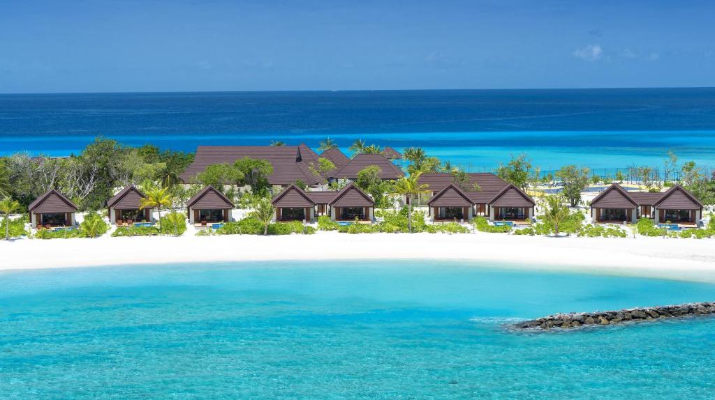 Ignite romance with a 10 Nights Stay at Varu by Atmosphere Water Villa with Pool Maldives and Fairmont Palm Dubai