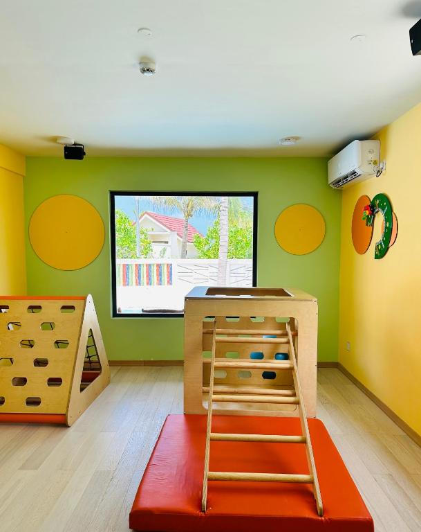 Exclusive Family Deal of Maldives All-Inclusive 07 Nights in Family Two Bedroom unit w/flights & Transfers