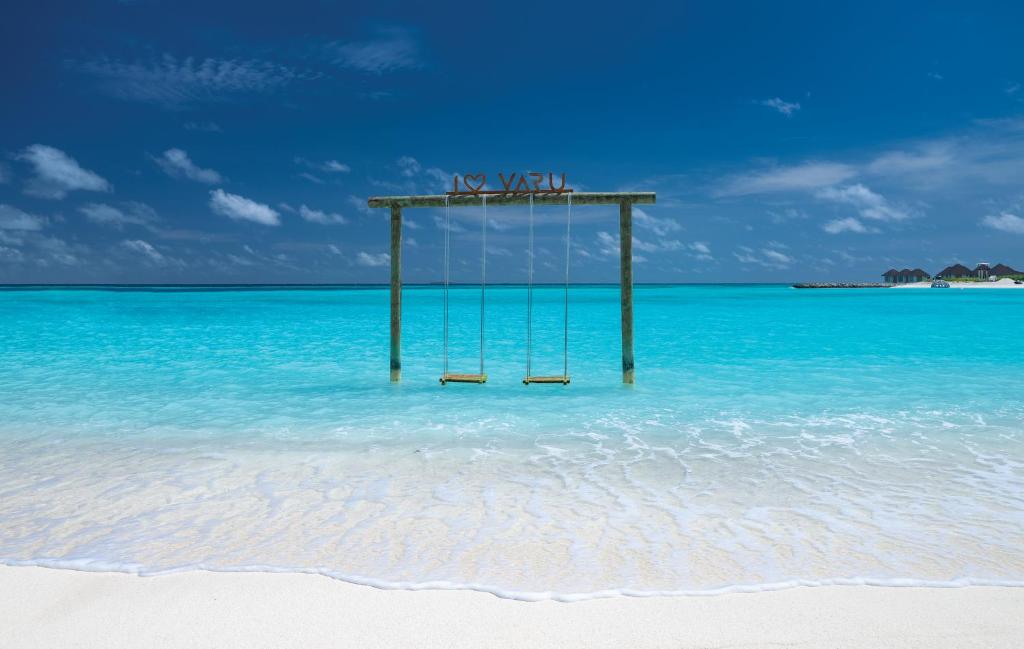 Ignite romance with a 10 Nights Stay at Varu by Atmosphere Water Villa with Pool Maldives and Fairmont Palm Dubai