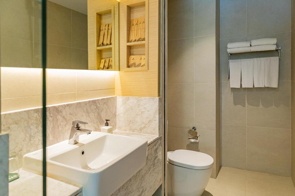 10 Nights Holiday at Panan Krabi Resort, Hard Rock Pattaya & Century Park with Breakfast