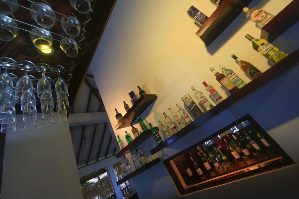 Embark on a 9 Night journey through the heart of Sri Lanka, Discovering Captivating Cities and Cultural Wonders. Priced at just £1799pp