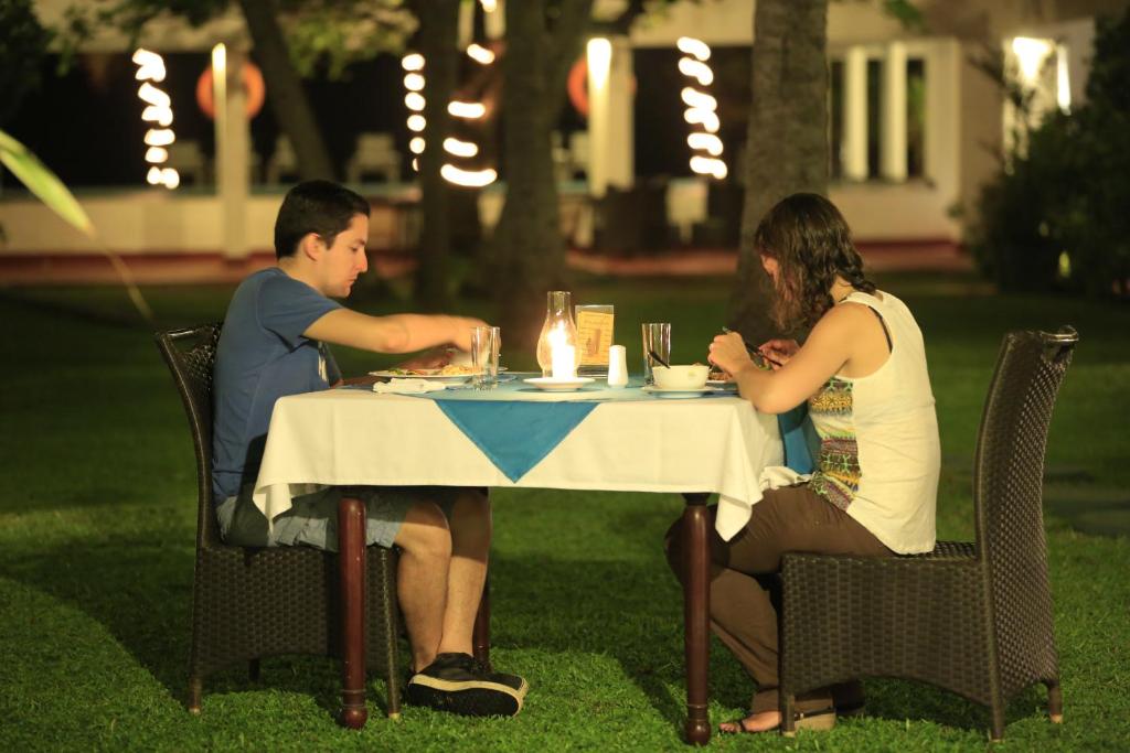 Embark on a 9 Night journey through the heart of Sri Lanka, Discovering Captivating Cities and Cultural Wonders. Priced at just £1799pp