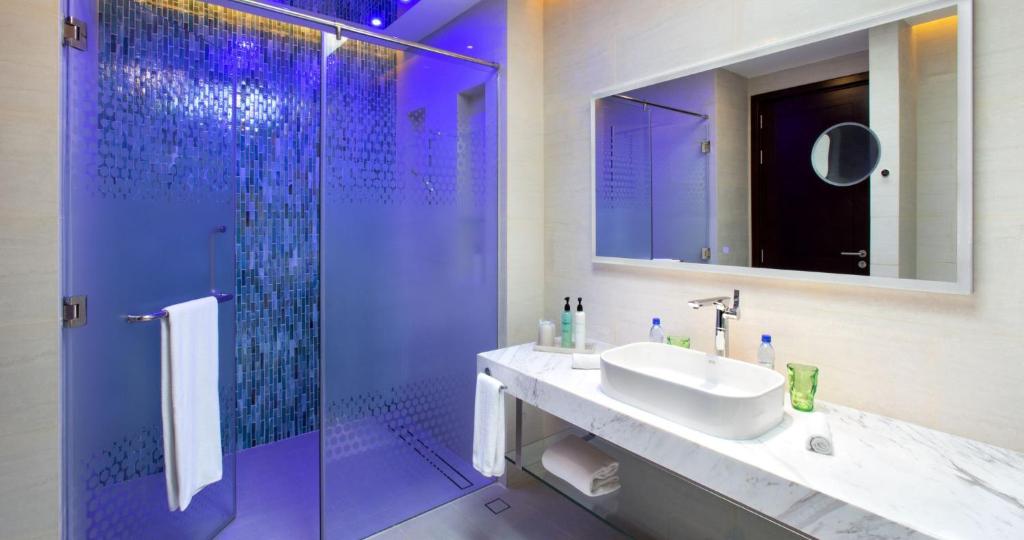 THE ULTIMATE MALDIVES FAMILY HOLIDAY 7 Nights in 5★ Kandima Maldives FROM ONLY £5,799 PER FAMILY