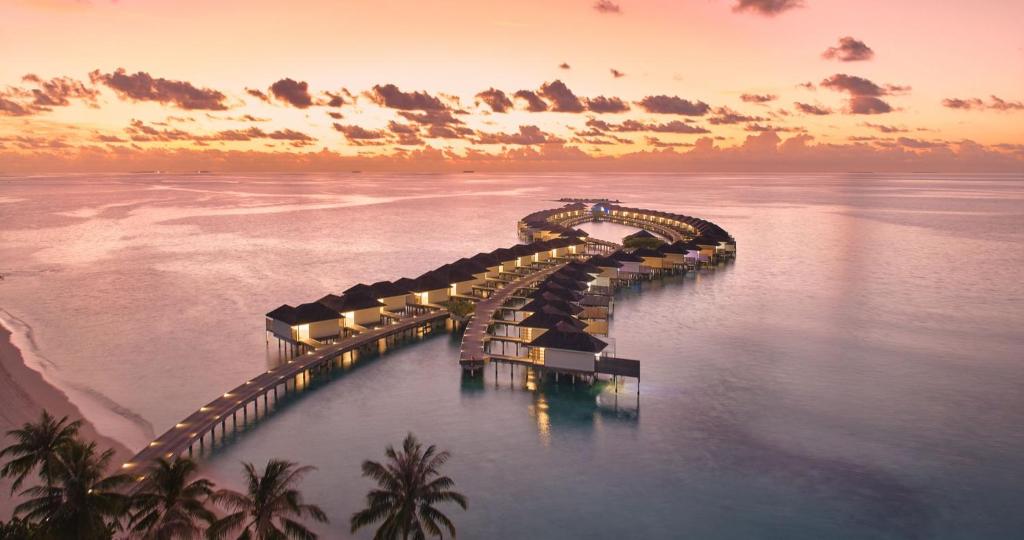 THE ULTIMATE MALDIVES FAMILY HOLIDAY 7 Nights in 5★ Kandima Maldives FROM ONLY £5,799 PER FAMILY