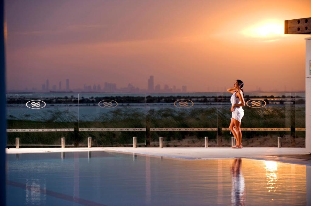UFC Abu Dhabi Extravaganza: Your 2-Nights Action-Packed Holiday Deal, with Flight & Transfers