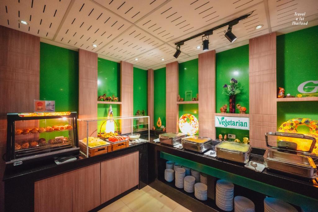 12 Night Thailand Adventure Pattaya, Koh Samet & Bangkok price starting from £1,299/PP