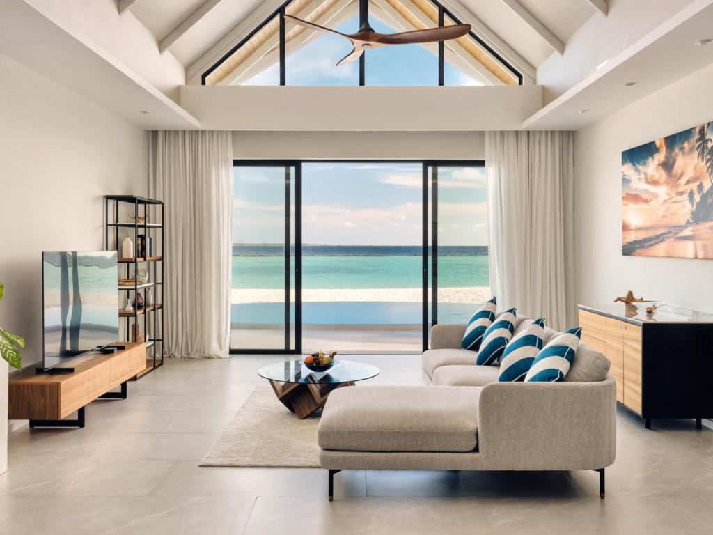 09 Nights All-Inclusive Nova Maldives || Water Villa