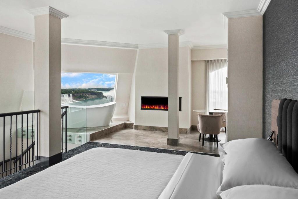 10 Nights Holiday at Iceland, Niagara Falls, and New york