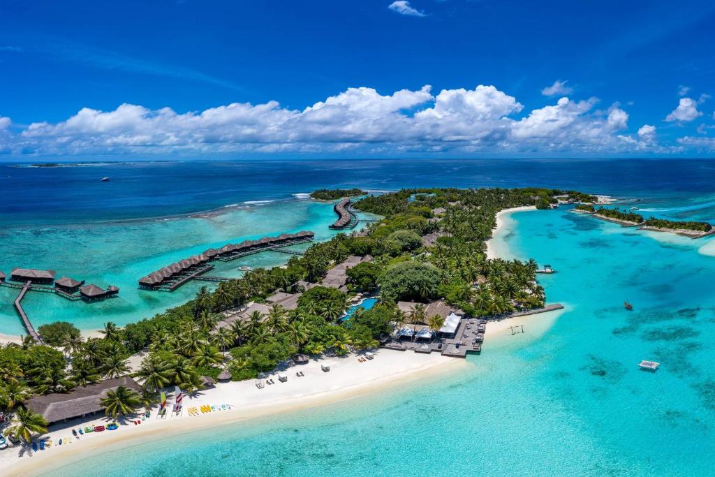 5 Nights Holiday Break at the Mystic Sheraton Maldives Resort