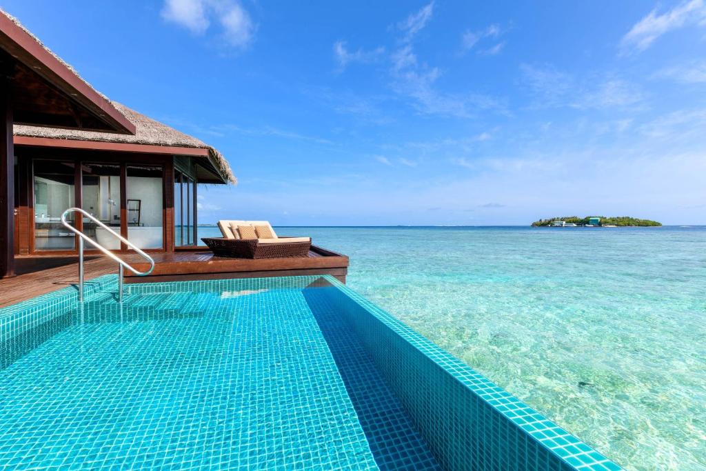 5 Nights Holiday Break at the Mystic Sheraton Maldives Resort