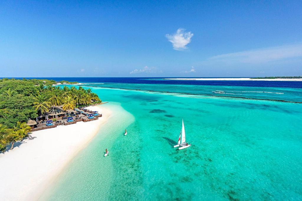 5 Nights Holiday Break at the Mystic Sheraton Maldives Resort