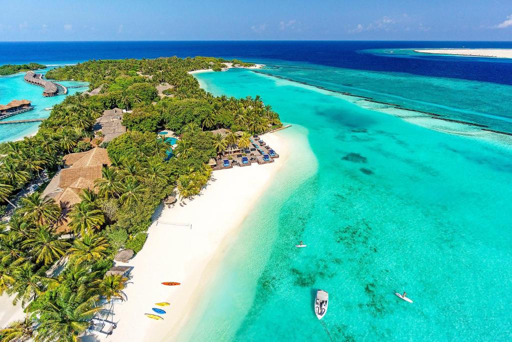 5 Nights Holiday Break at the Mystic Sheraton Maldives Resort