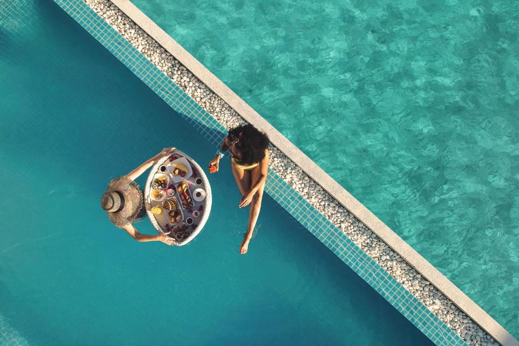 09 Nights All-Inclusive Nova Maldives || Water Villa