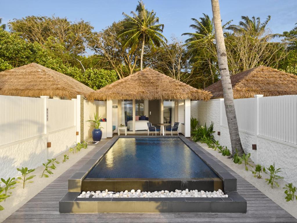 10 Nights of Indulgence and Relaxation in Abu Dhabi and the Maldives