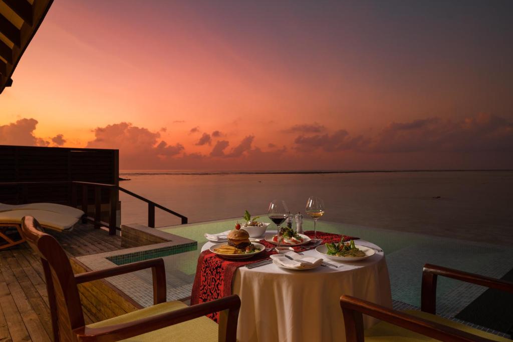 Ignite romance with a 10 Nights Stay at Varu by Atmosphere Water Villa with Pool Maldives and Fairmont Palm Dubai
