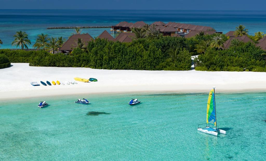 Ignite romance with a 10 Nights Stay at Varu by Atmosphere Water Villa with Pool Maldives and Fairmont Palm Dubai