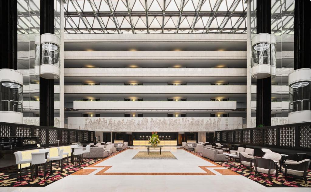 “10 Nights of Cultural Adventure in Kuala Lumpur, Singapore, and Bali”