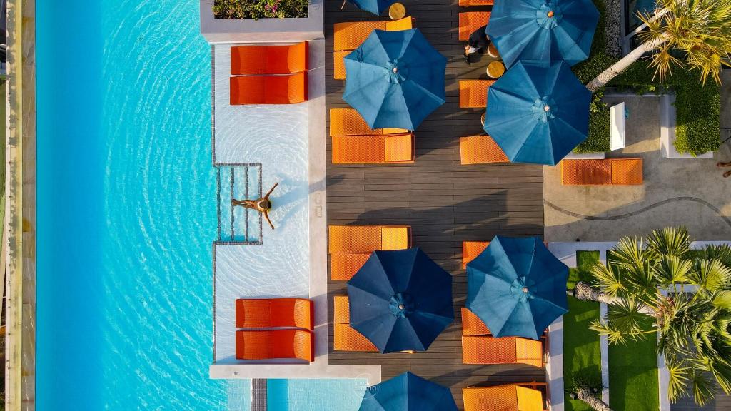 WE'VE MADE KOH LIPE EASY! 14 Nights Koh Lipe, Phuket & Bangkok Price starting From £1,399pp