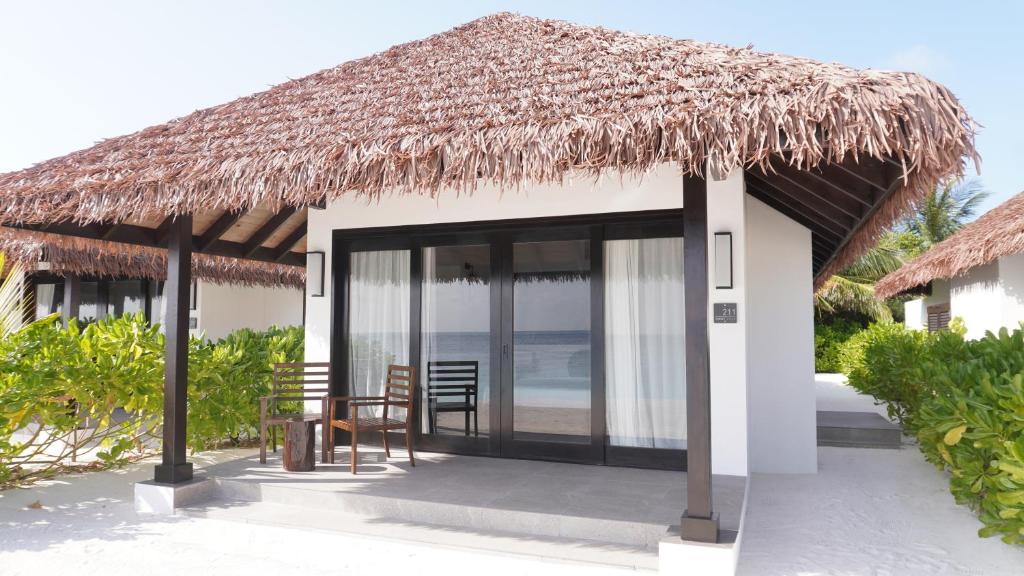 “07 Nights in a Beach Villa at NOOE Maldives Kunaavashi, Maldives”with flights & tranfers