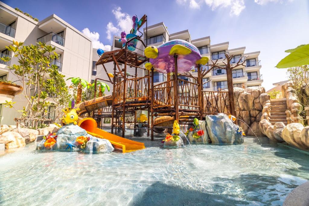 10 Nights 40% Discount Offer Twin Centre Holiday Deal