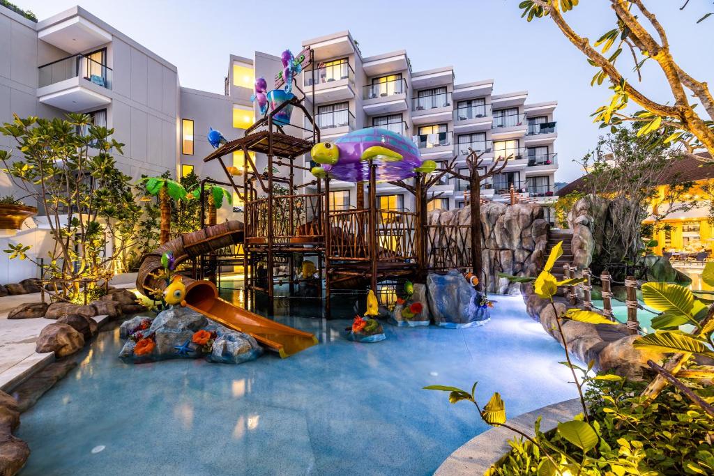 10 Nights 40% Discount Offer Twin Centre Holiday Deal