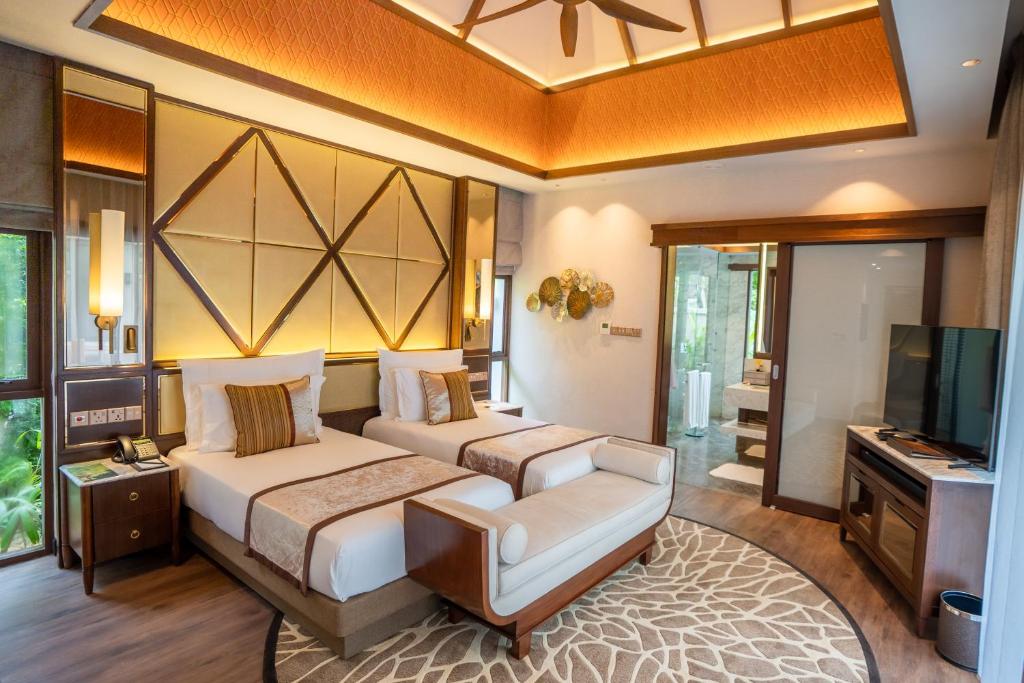 10 NIGHTS. 4 WORLDS. Kuala Lumpur → Cameron Highlands → Banjaran → Penang. price starting from £1,350PP