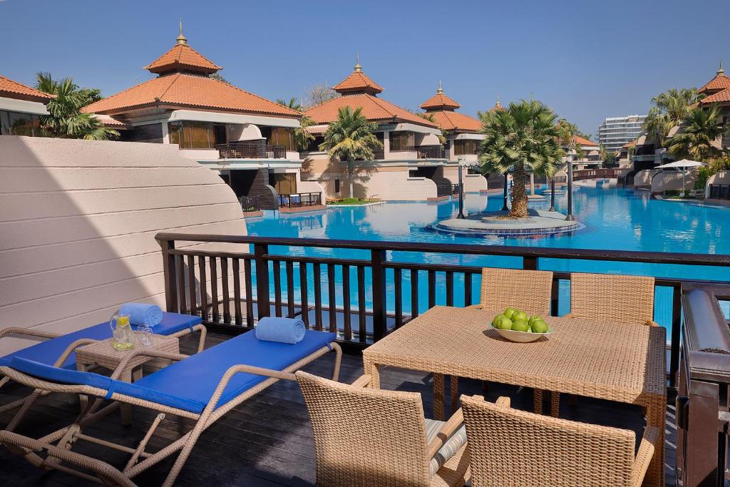 3 Nights in Anantara The Palm – A Family Escape! price starting from £2,299/per family