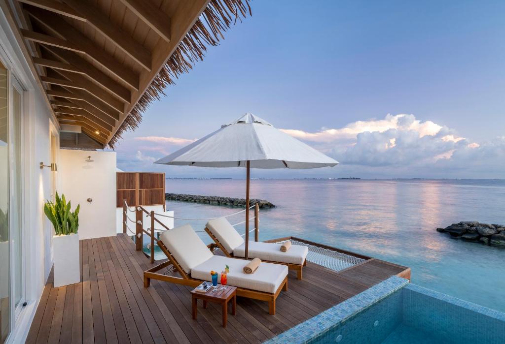 “07 Night Escape to Paradise Bandos Maldives with Standard Beachfront Room”