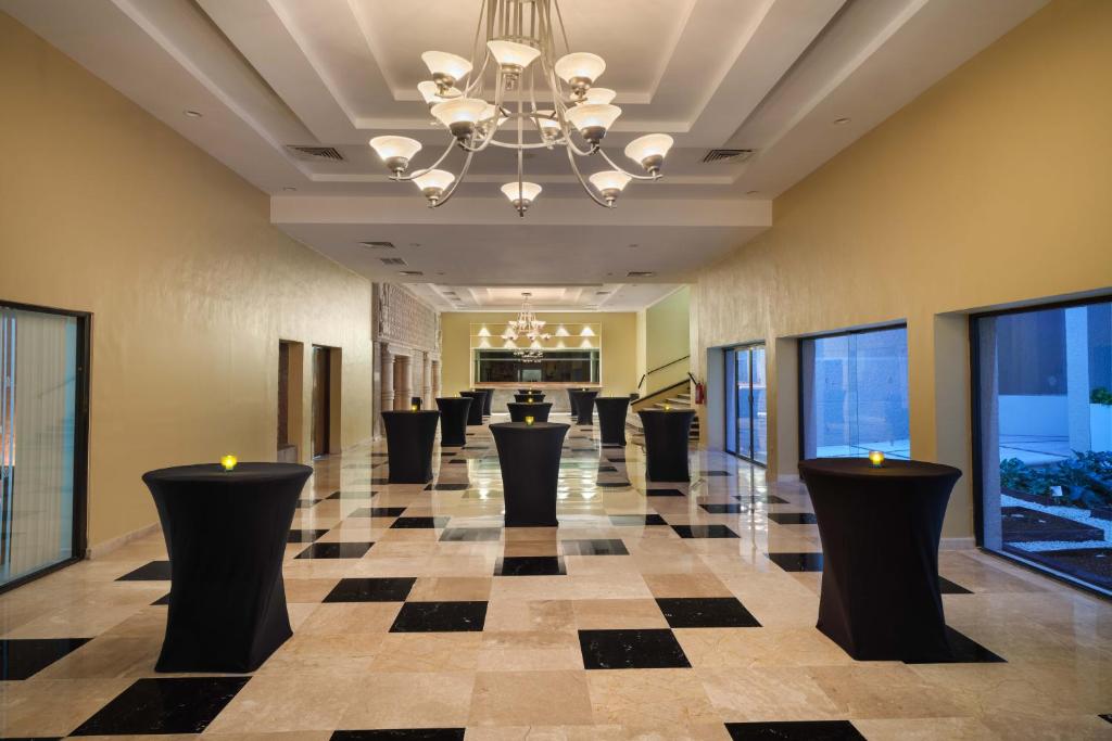 Travel to Orlando, Florida to experience the thrill & adventure