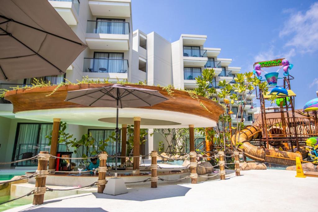 10 Nights 40% Discount Offer Twin Centre Holiday Deal