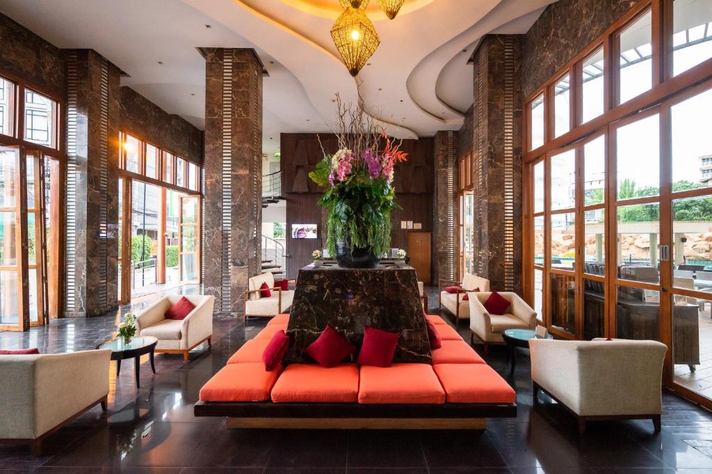 14 Nights Japan + Bangkok + Pattaya Price starting FROM £1,599pp