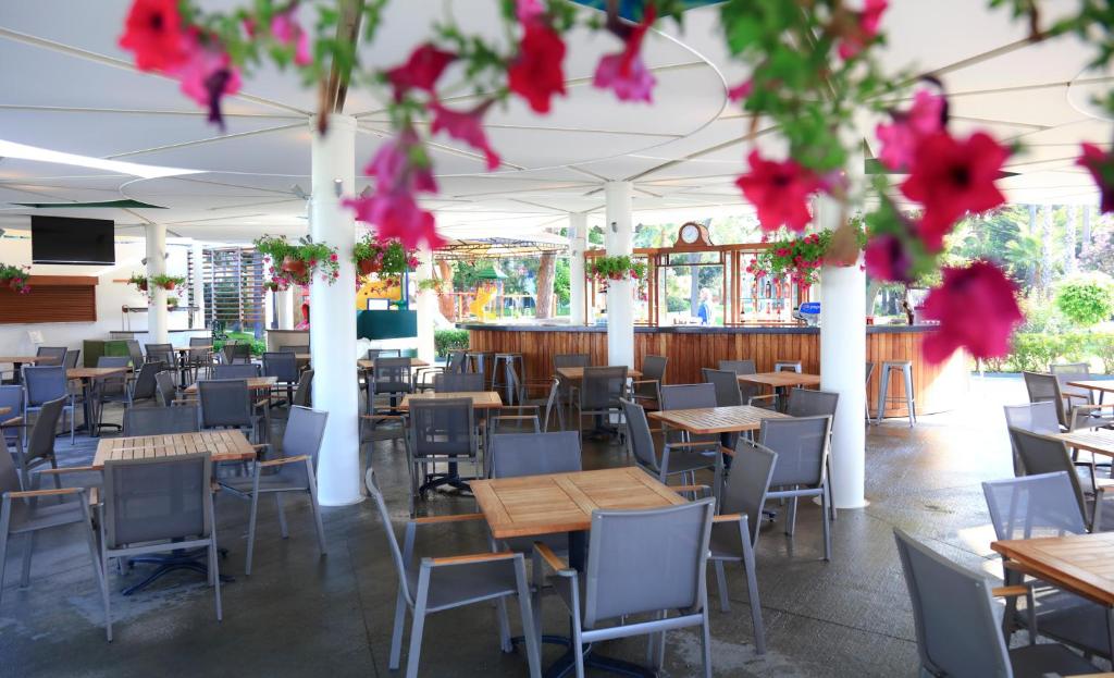 07 Nights Holiday of fun, Thrill & Adventure at Labranda Alantur Resort Antalya with Flight & Transfers