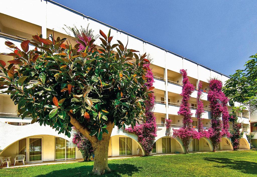 07 Nights Holiday of fun, Thrill & Adventure at Labranda Alantur Resort Antalya with Flight & Transfers