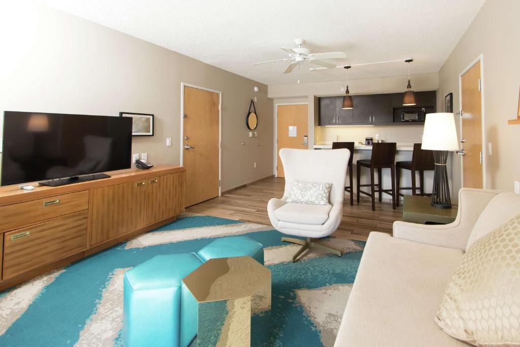 11 Nights USA Adventure Explore Orlando, Miami & Key West like never before 5-Star Resorts + Transfers Included Only £1749/PP