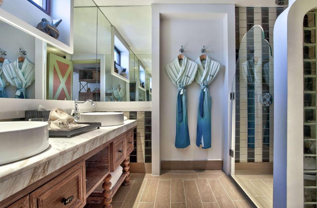 09 Nights Holiday Deal at Saii Lagoon Maldives with Sky room