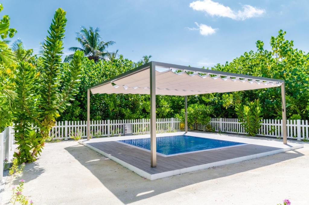 Exclusive 10 Nights Dubai + All-Inclusive Maldives Summer 2026 price starting from £1899pp