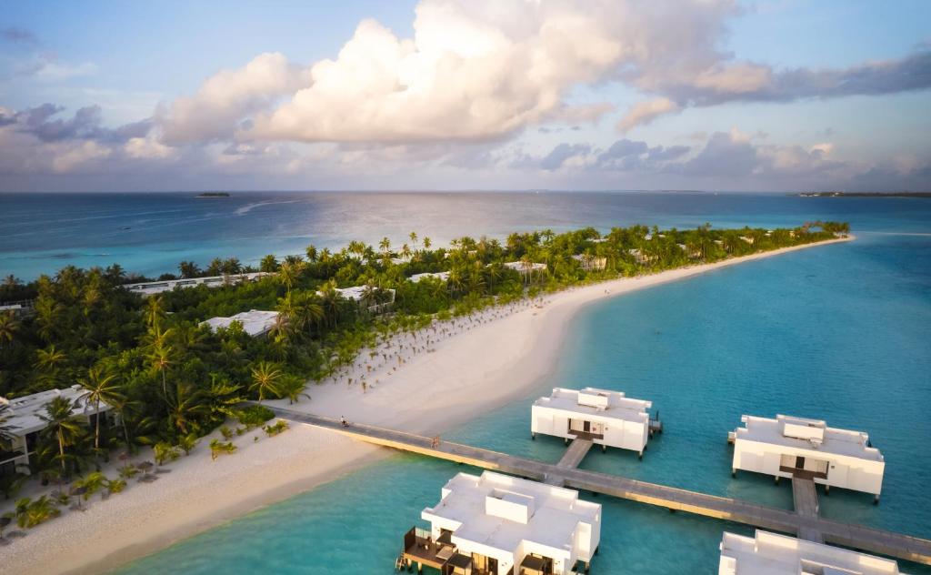 Exclusive 10 Nights Dubai + All-Inclusive Maldives Summer 2026 price starting from £1899pp