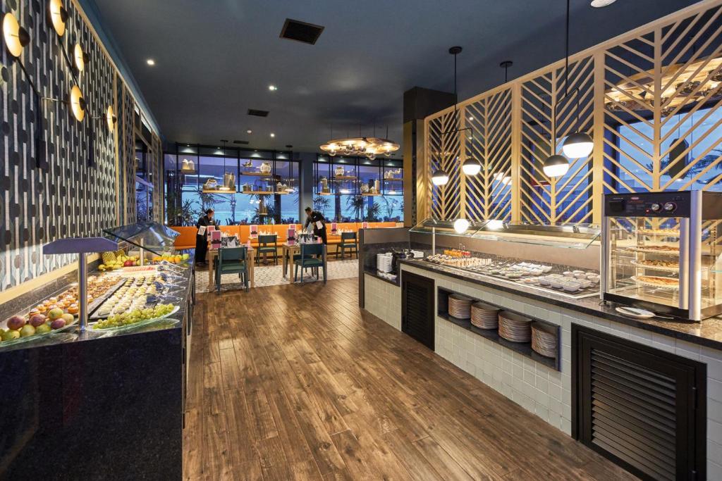 Exclusive 10 Nights Dubai + All-Inclusive Maldives Summer 2026 price starting from £1899pp