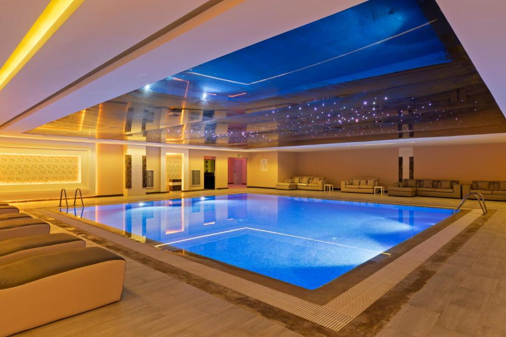 Be an Early Valentine’s Day saver with 07 Nights Getaway to Marrakech & Agadir!