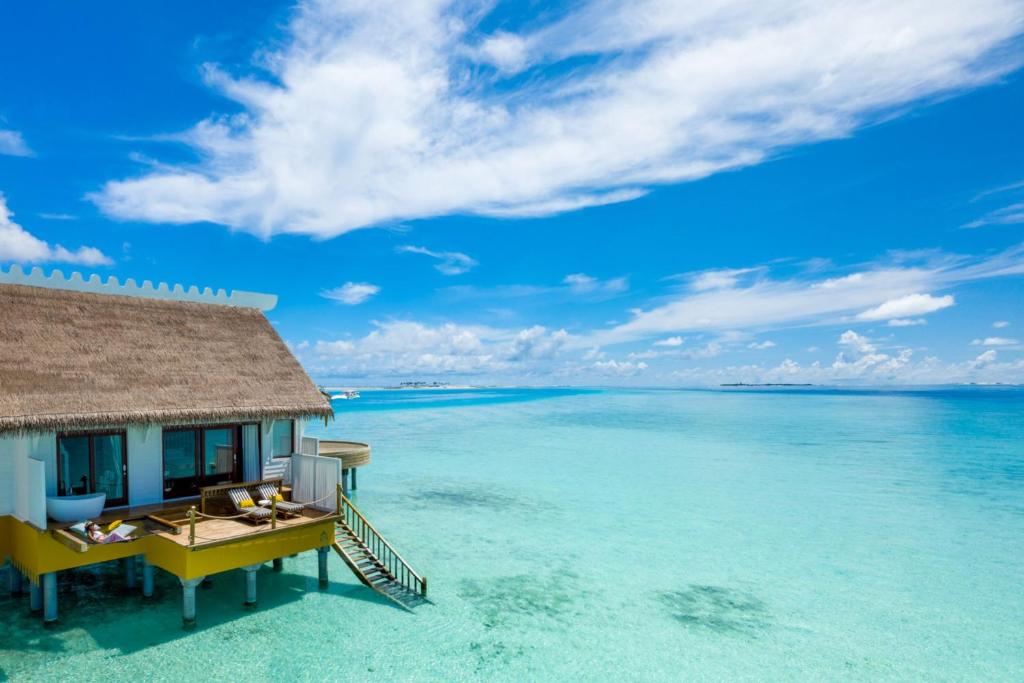 09 Nights Holiday Deal at Saii Lagoon Maldives with Sky room