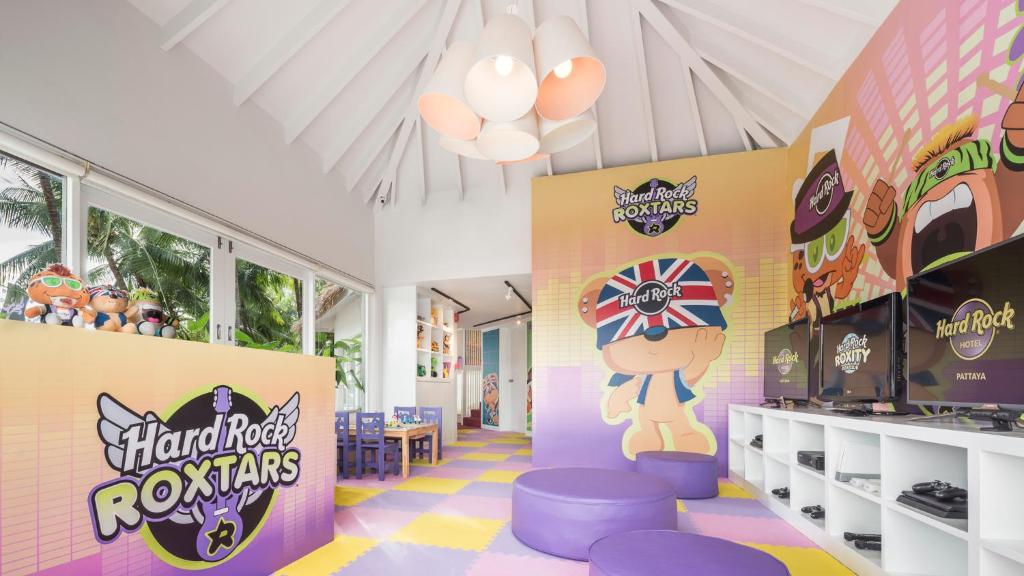 10 Nighs holiday deal to explore Bangkok, Pattaya & Koh Lipets exclusive in the heart of Thailand